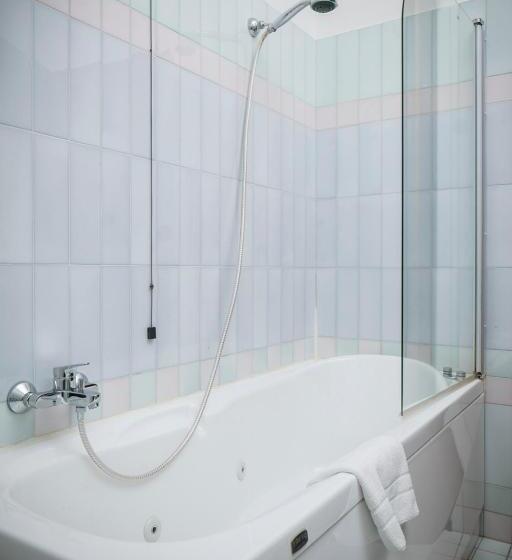 اتاق سوپریور, Olimpia