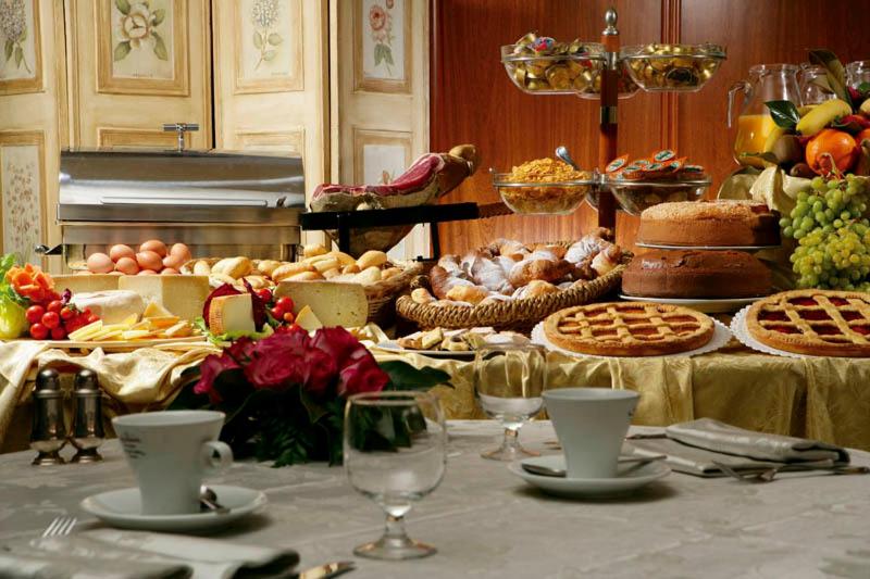 חדר סטנדרט לארבעה, Olimpia