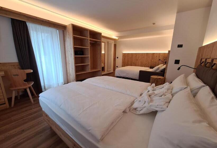 Четырехместный Номер Superior, Piedibosco