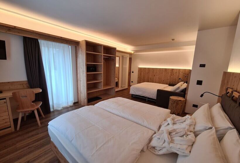 Четырехместный Номер Superior, Piedibosco