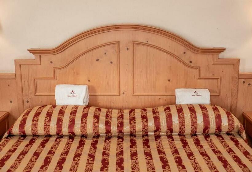 סוויטת ג'וניור, Primiero