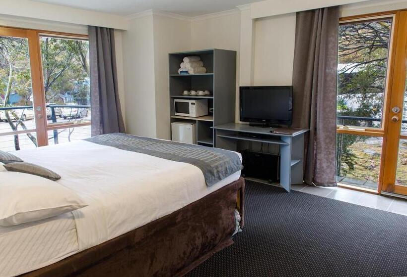 Четырехместный Номер Стандарт, The River Inn Thredbo