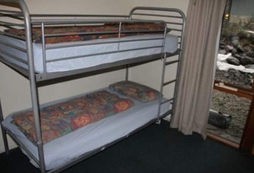 Кровать в Общей Комнате, The River Inn Thredbo