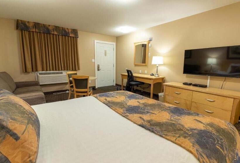 Deluxe Suite, Bcminns  Fort Mcmurray  Rusty S