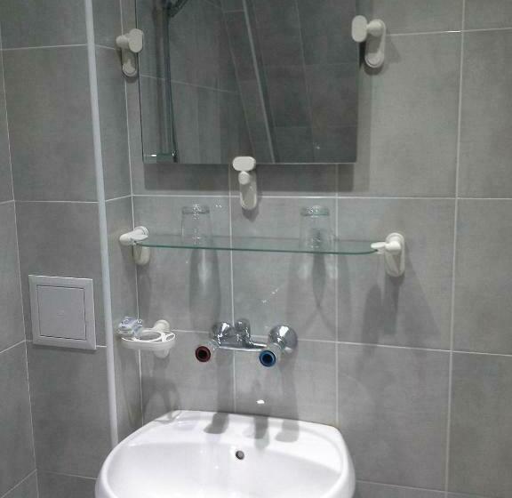 غرفة قياسية, Motel Monza