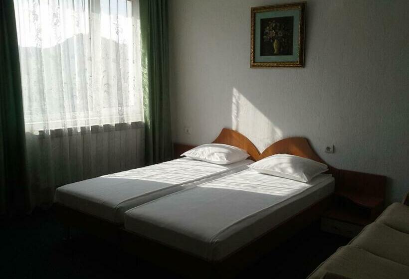غرفة قياسية, Motel Monza