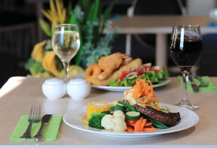 اتاق اجرایی, North Parkes Motel