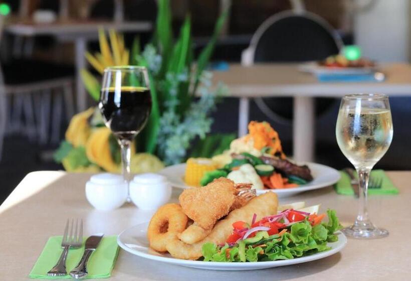 اتاق لوکس, North Parkes Motel