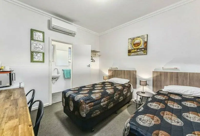 Standard-huone, Rest Motels
