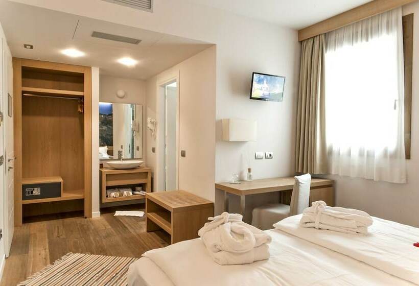 コンフォートルーム, Wine Hotel Retici Balzi