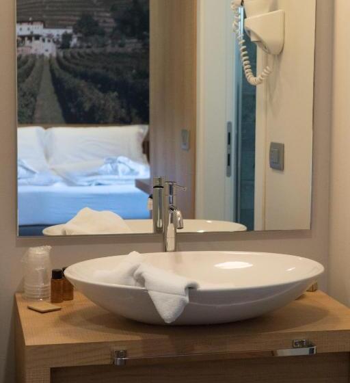 コンフォートルーム, Wine Hotel Retici Balzi