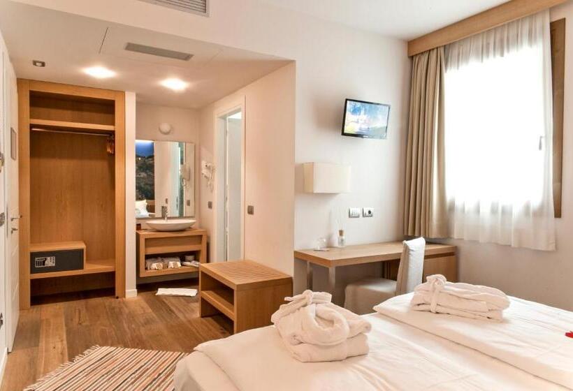 コンフォートルーム, Wine Hotel Retici Balzi