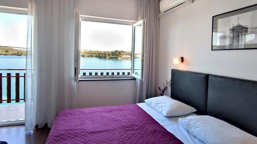 Triple Room Sea View, Pansion Alen Dugi Otok