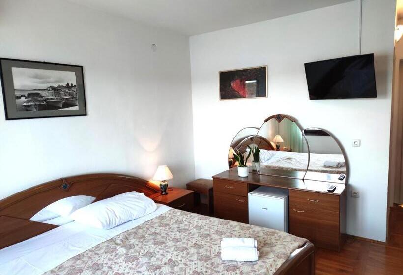 オーシャンビュースタンダードルーム, Pansion Alen Dugi Otok