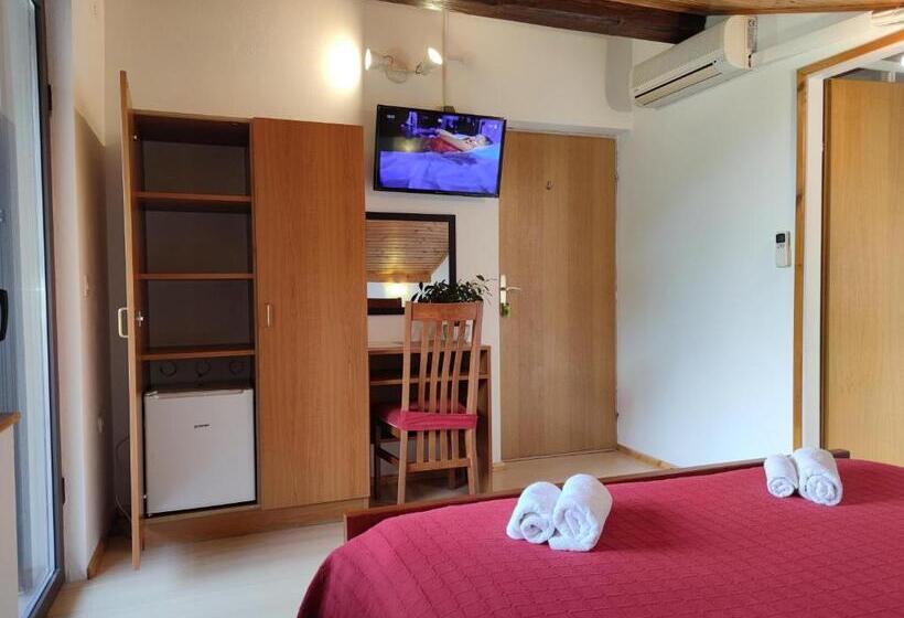 غرفة قياسية سرير كينج, Pansion Alen Dugi Otok