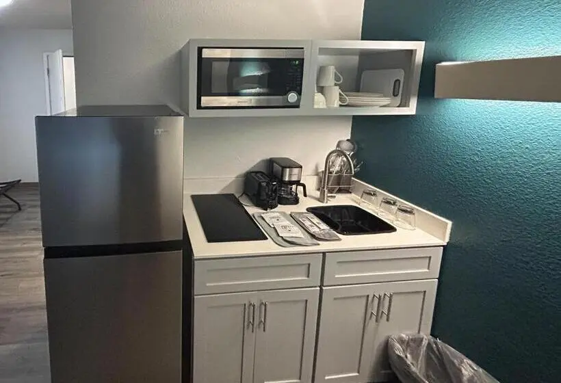 身障者適用スタンダードルーム, Studio 6 Seattle, Wa Sea Tac Airport South