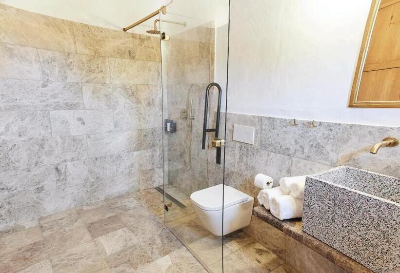 חדר סטנדרט, מיטת קינג, מותאם לאדם עם מוגבלויות, Equilicuá