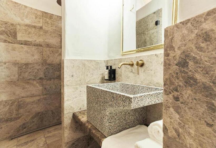 חדר דלוקס נוף לים, Equilicuá