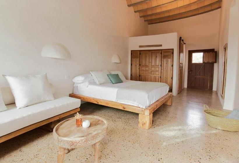 חדר סופריור עם מיטת קינג, Equilicuá