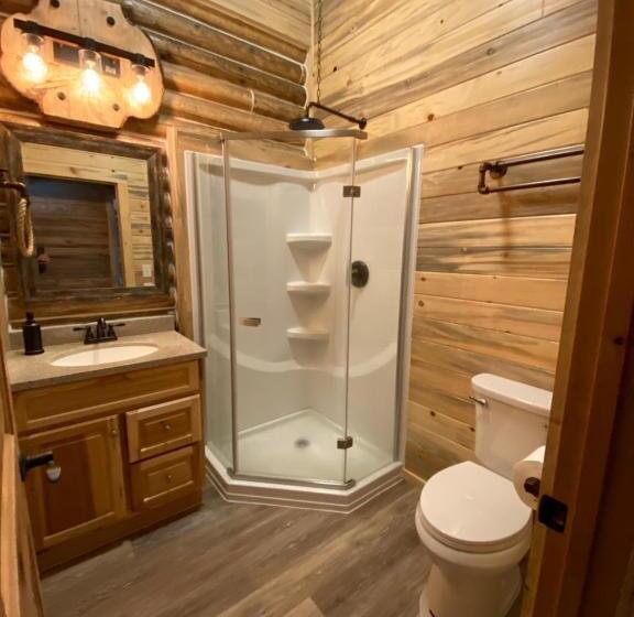 豪华房间, Alaska Knotty Pine B&b