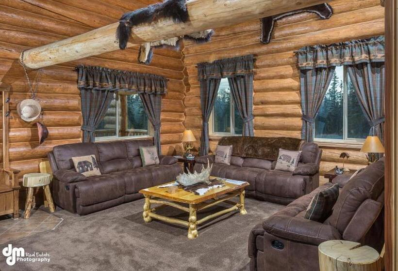 Люкс Вид на Горы, Alaska Knotty Pine B&b