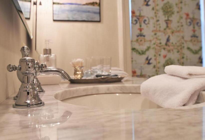 高级套房, 34 State Historic Luxury Suites Skaneateles