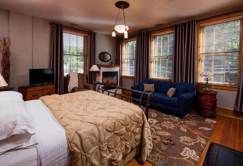 מיטת קינג בסוויטה, Farmers Guest House