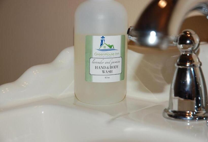 غرفة ديلوكس سرير كينج, Greenhouse Inn By The Bay