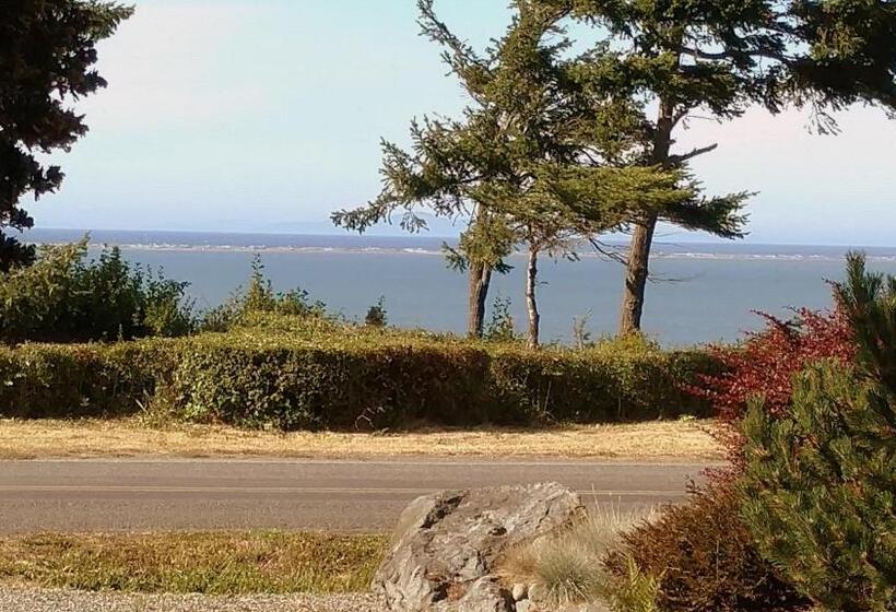 غرفة قياسية مطلّة علي البحر, Greenhouse Inn By The Bay