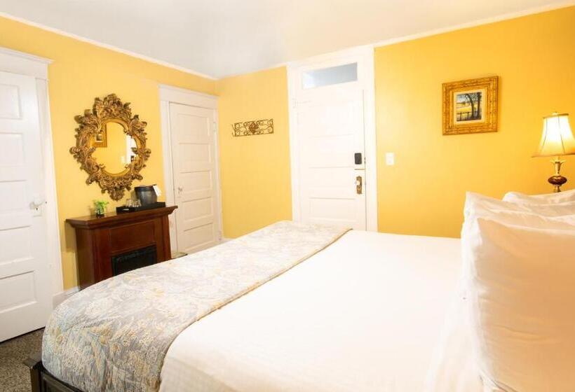 Номер Deluxe Кровать Кинг, Inn On Charlotte