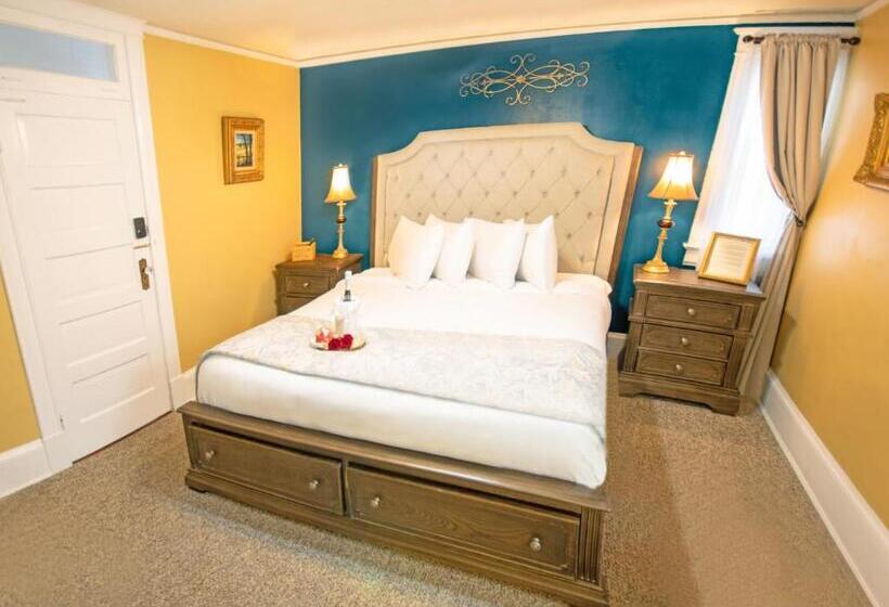 غرفة ديلوكس سرير كينج, Inn On Charlotte