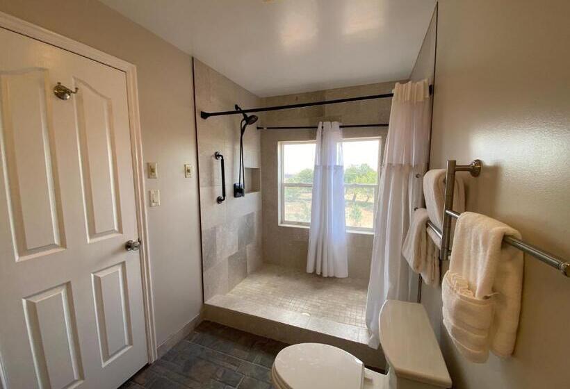 스탠다드 룸, Skyridge Inn