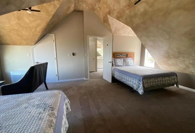 デラックススイート, Skyridge Inn