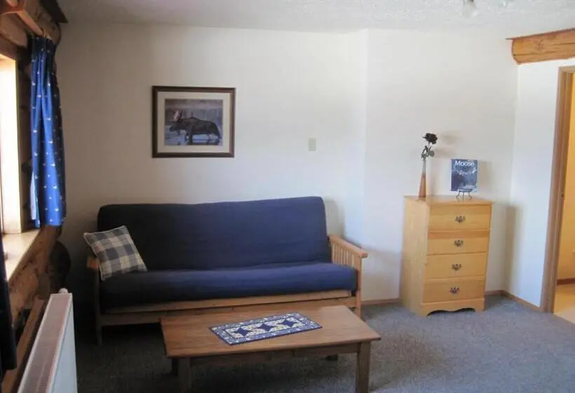اتاق استاندارد با چشمانداز کوهستان, Smithers Driftwood Lodge