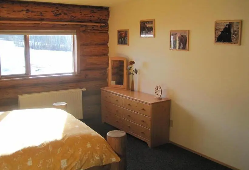اتاق لوکس با چشمانداز باغ, Smithers Driftwood Lodge