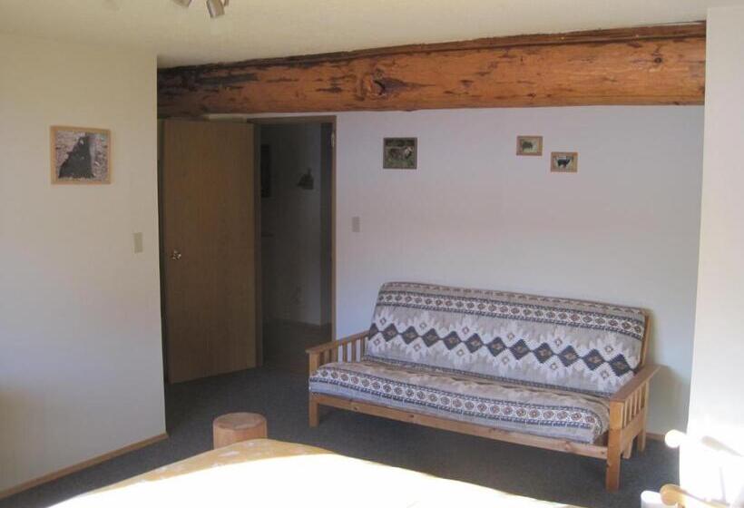 豪华园景房, Smithers Driftwood Lodge