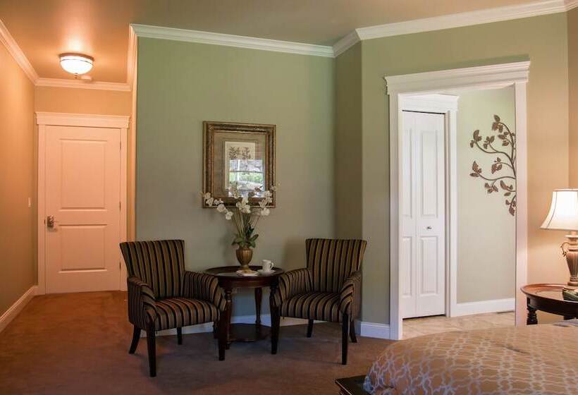 סוויטה, Summer Creek Inn