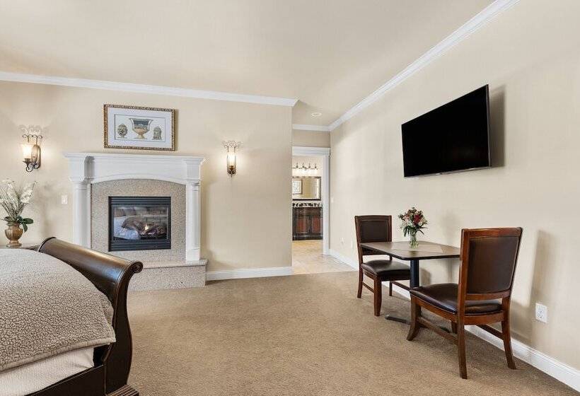 סוויטה, Summer Creek Inn