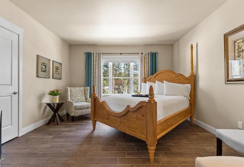 סוויטה, Summer Creek Inn