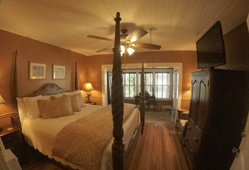 غرفة ديلوكس, The Hibiscus House