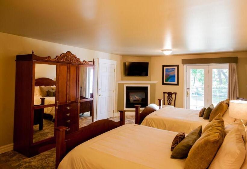 Номер Deluxe, The Oakwood Inn