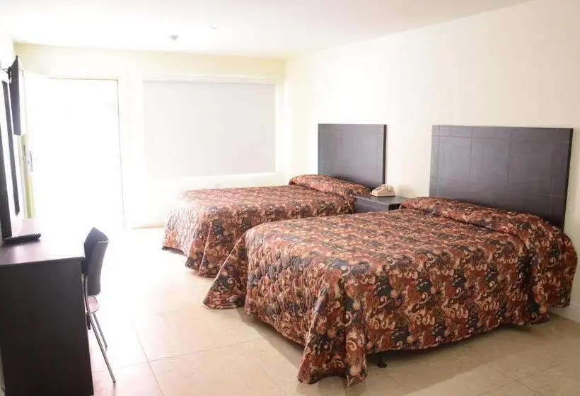 اتاق استاندارد با 2 تخت دوبل, Carl's El Padre Motel
