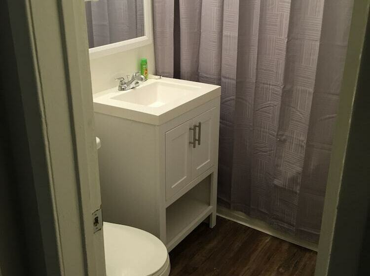 חדר דלוקס, Good Knight Inn Motel