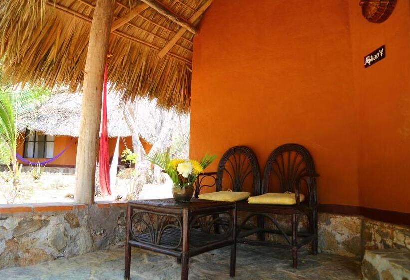 غرفة قياسية, Bahía De La Luna