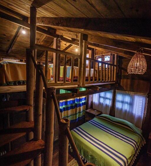 بنگله خانوادگی, Cabañas Los Achicuales