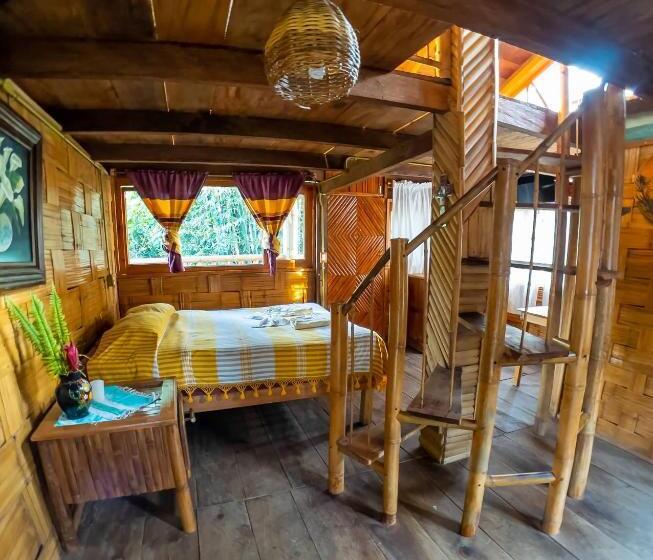 اتاق خانوادگی, Cabañas Los Achicuales