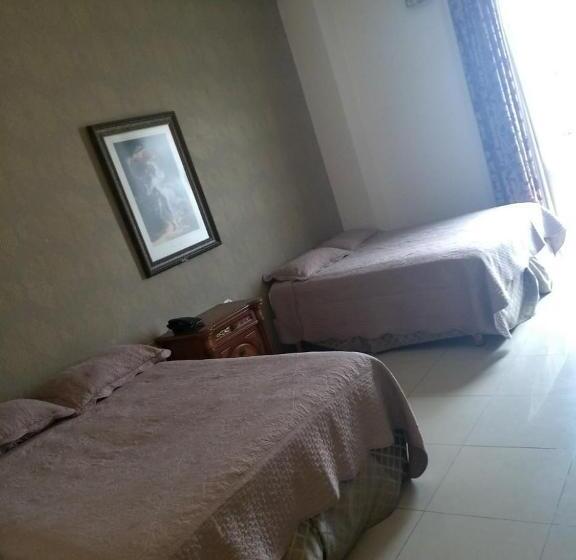 ２ダブルベッドのスタンダードルーム, Grand Hotel Sahuayo