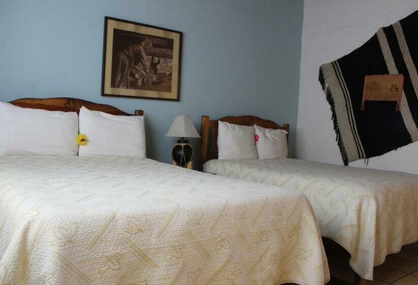 غرفه قياسيه سريرين مزدوجين, Paraiso Del Oso