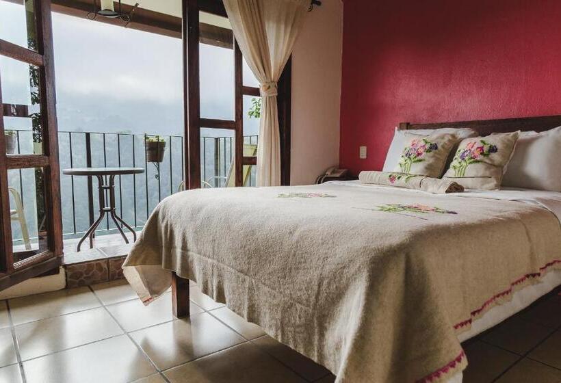 Полулюкс, San Jorge