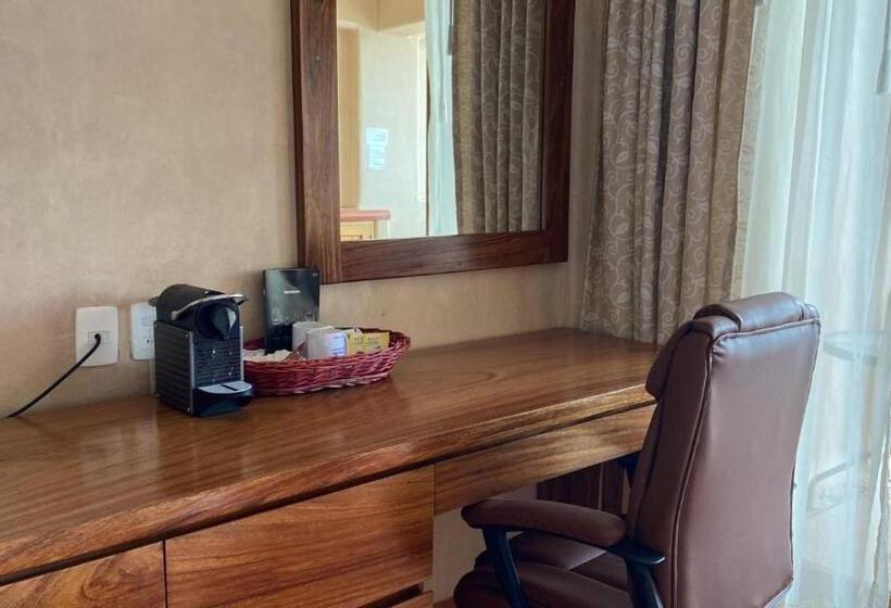 סוויטה עם ג'קוזי, Villa Del Pescador